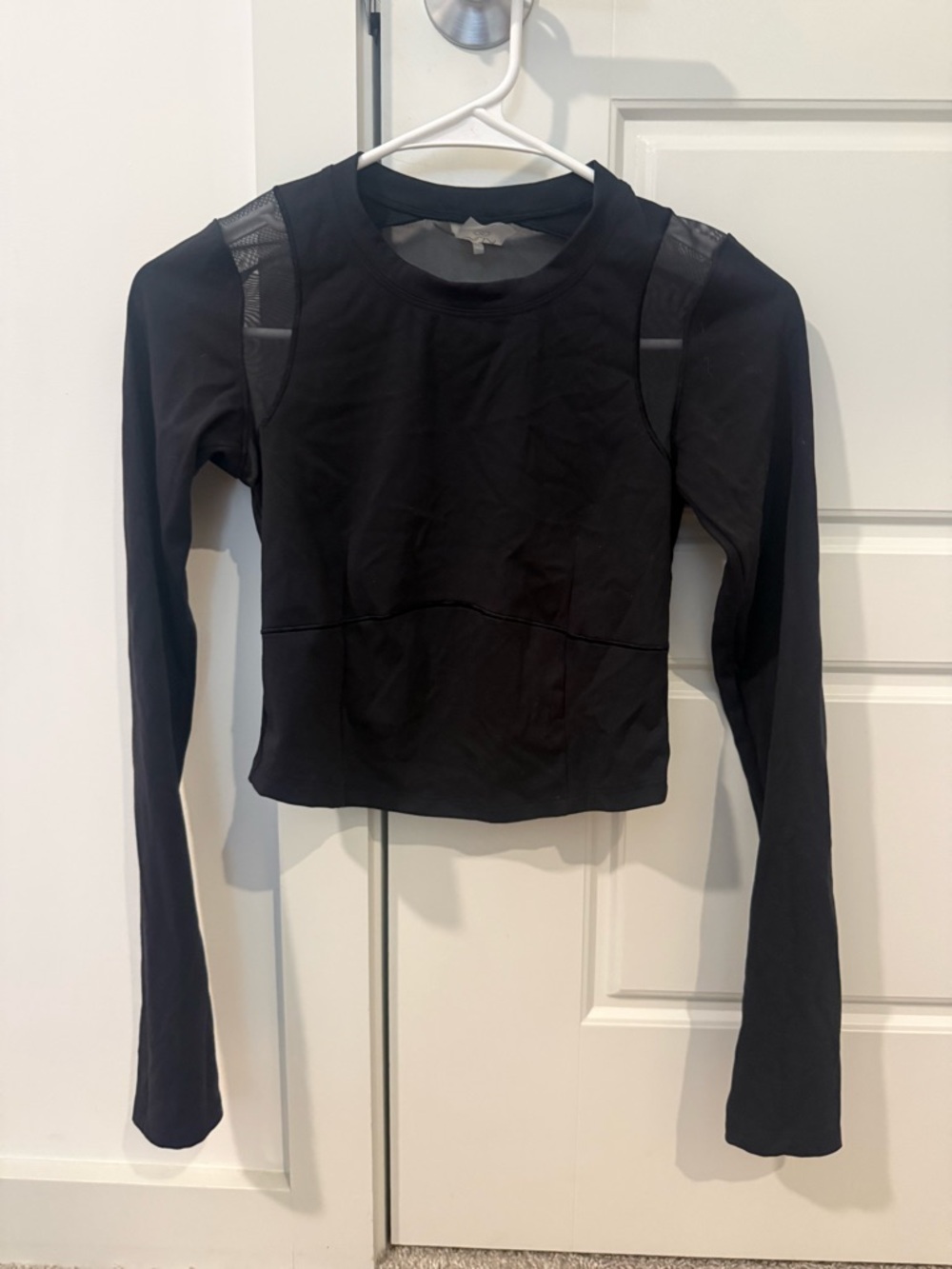 CALIA by Carrie Underwood Black Long-Sleeve Mesh-Panel Crop Top